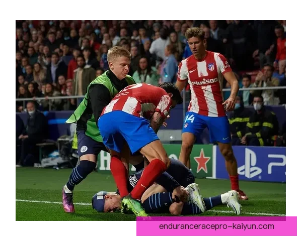 西蒙尼与穆里尼奥的战术对决引发足球界热议与关注